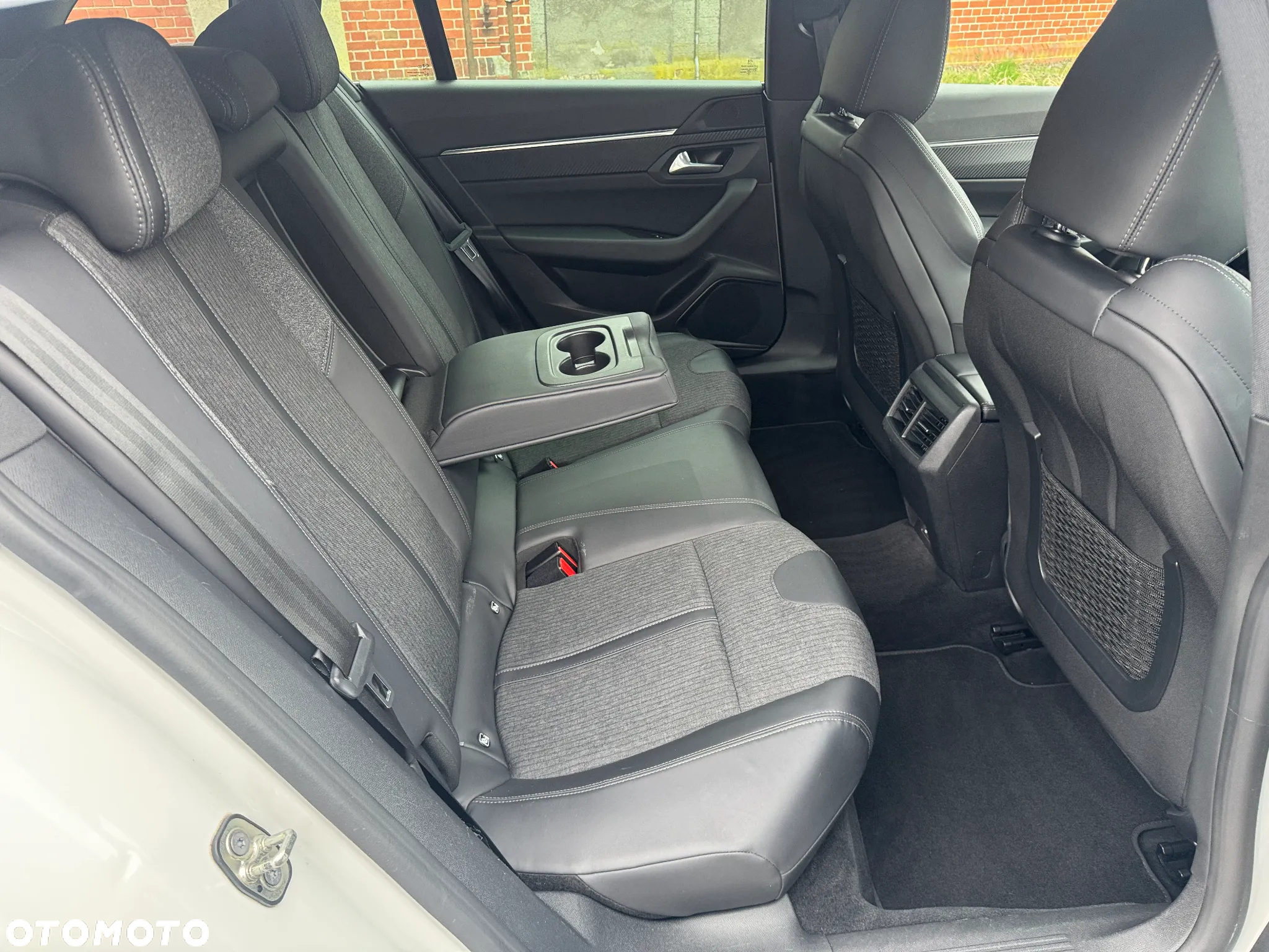 Peugeot 508 SW PureTech 180 EAT8 Allure Pack - 28