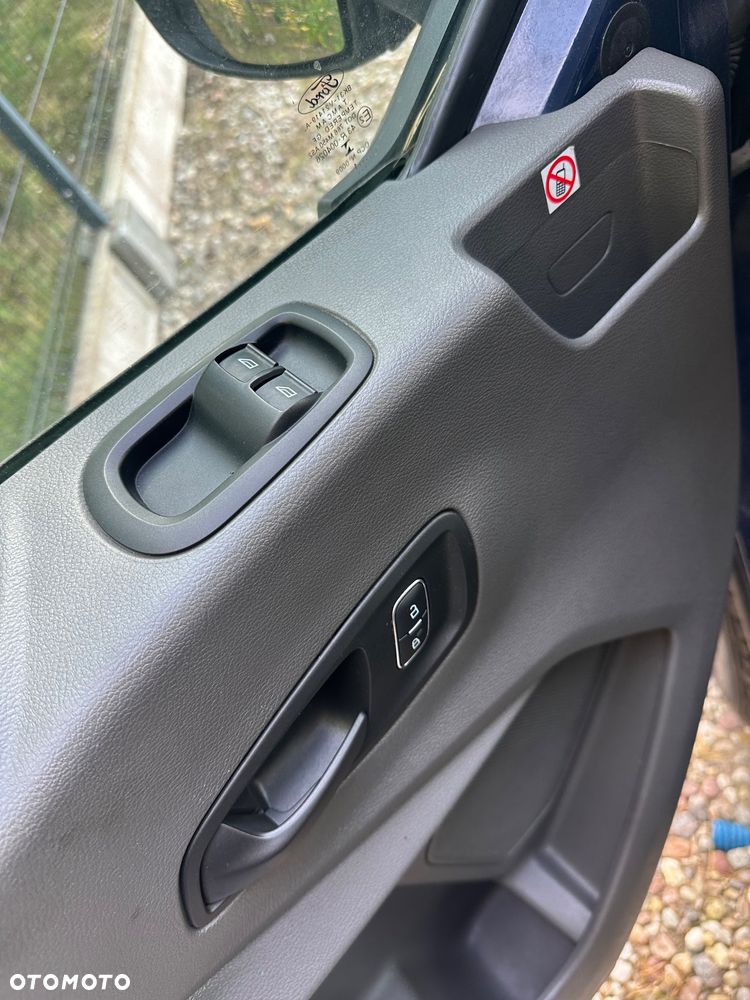 Ford Transit - 23