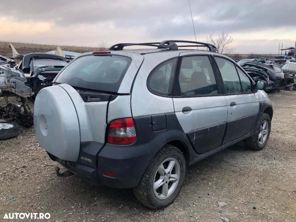 Dezmembrez piese Renault Scenic RX4 4 x 4 - 4