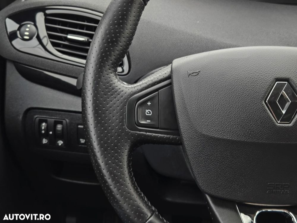 Renault Scenic ENERGY dCi 130 BOSE EDITION - 16