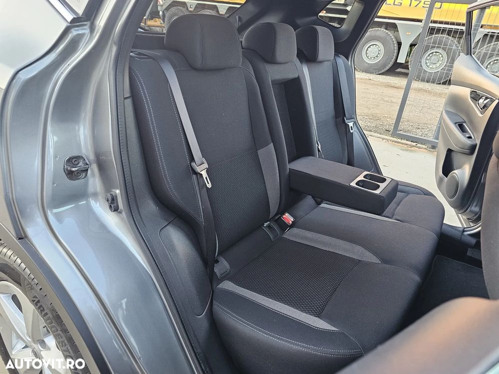 Nissan Qashqai 1.3 DIG-T TEKNA - 23