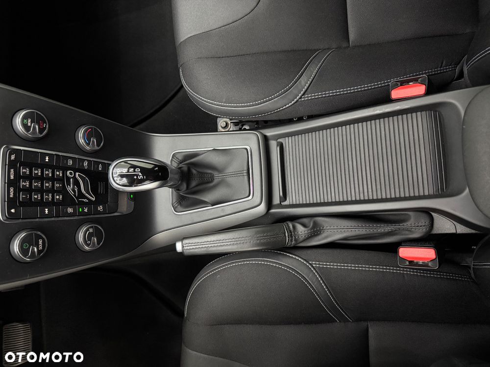 Volvo V40 T2 Geartronic Momentum - 15