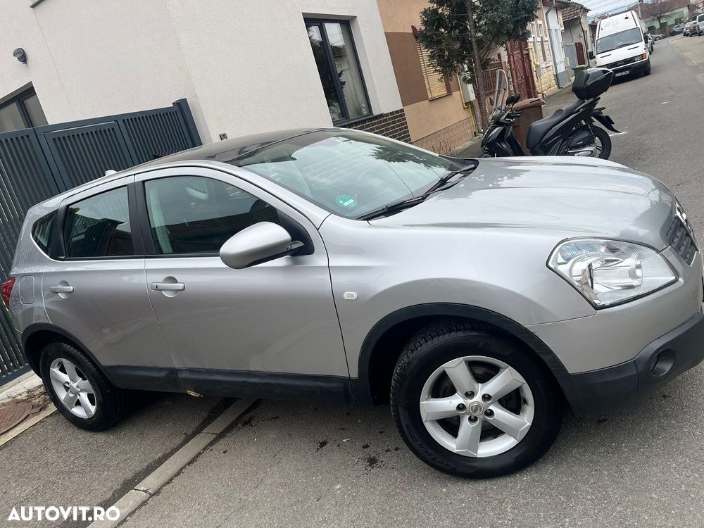 Nissan Qashqai 2.0 DCI 4 x 4 DPF Aut tekna - 6