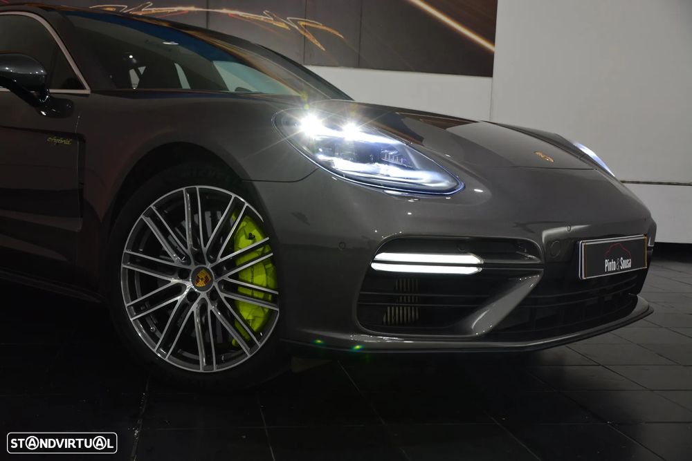 Porsche Panamera Sport Turismo Turbo S E-Hybrid - 5