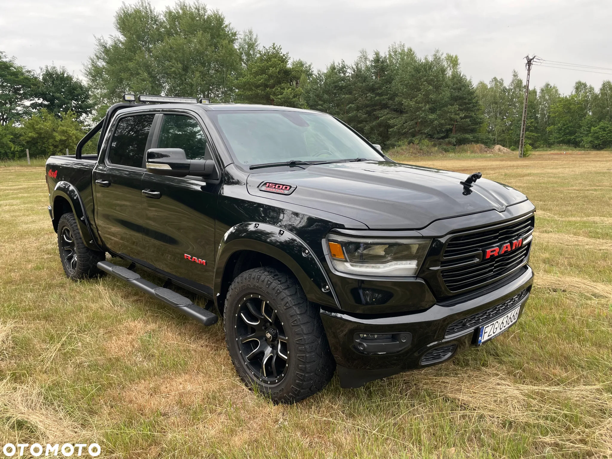 Dodge RAM 1500 5.7 4x4 - 2