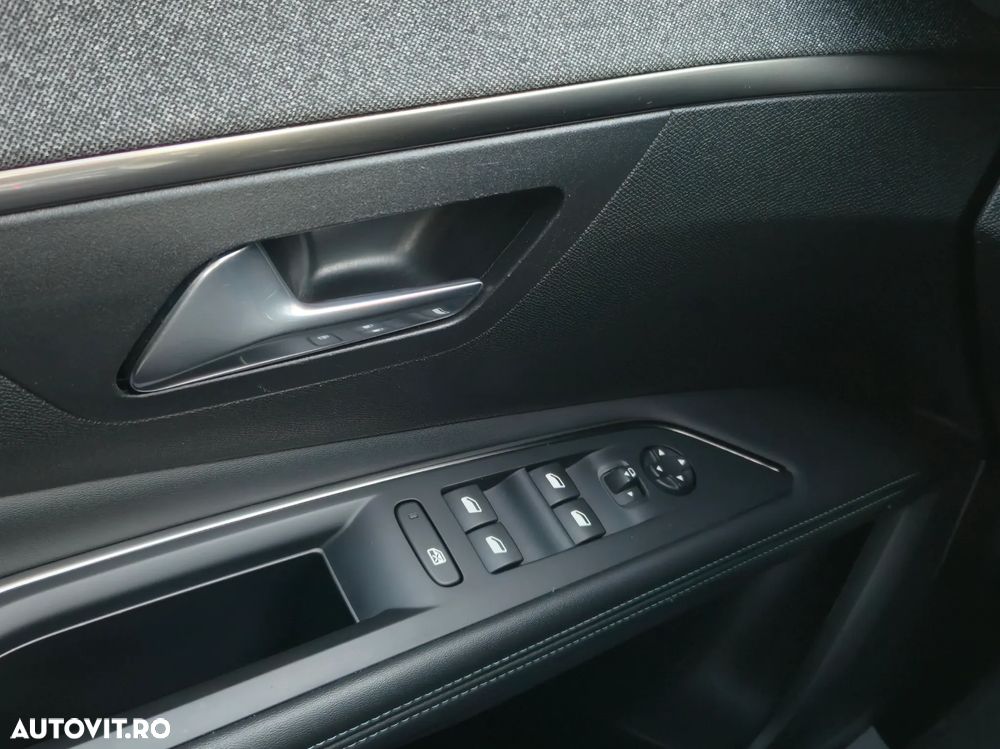 Peugeot 3008 225 e-EAT8 Allure Pack - 16