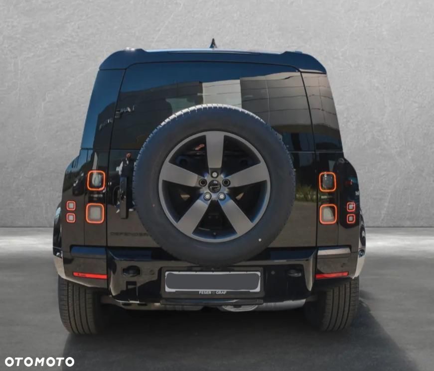 Land Rover Defender - 4