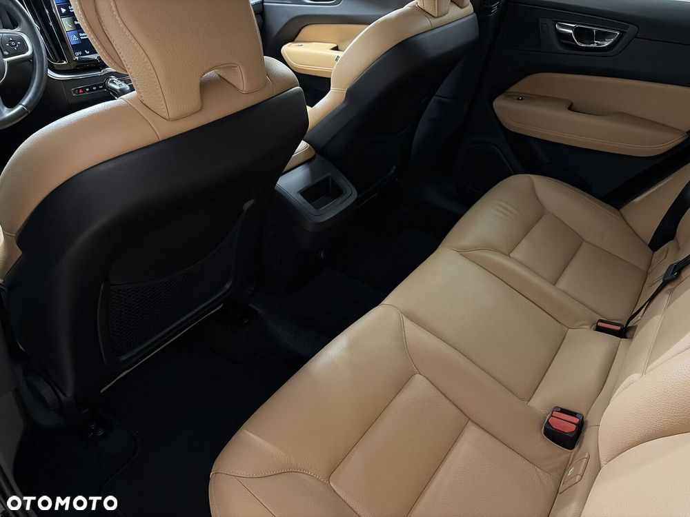 Volvo XC 60 - 12