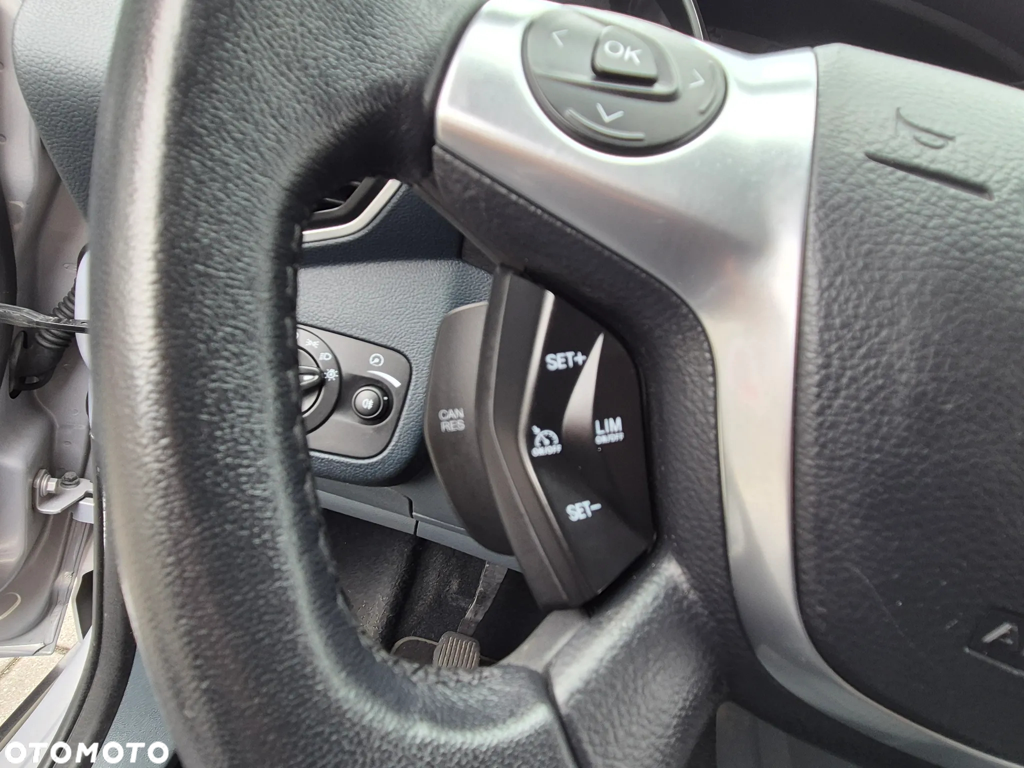 Ford C-MAX - 35