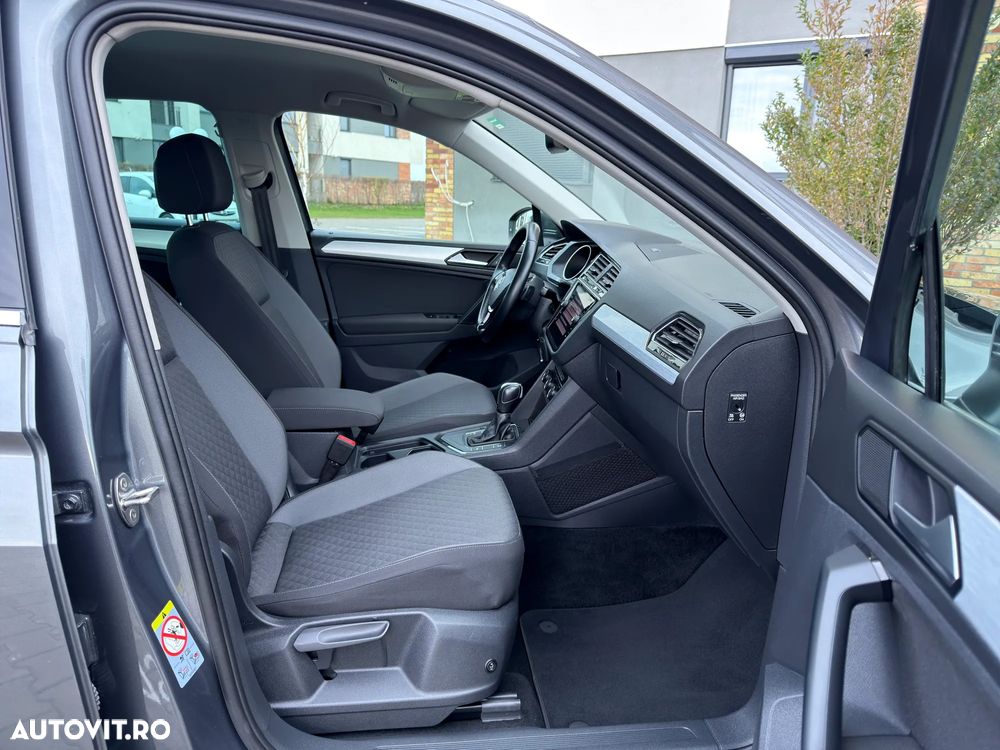 Volkswagen Tiguan - 13