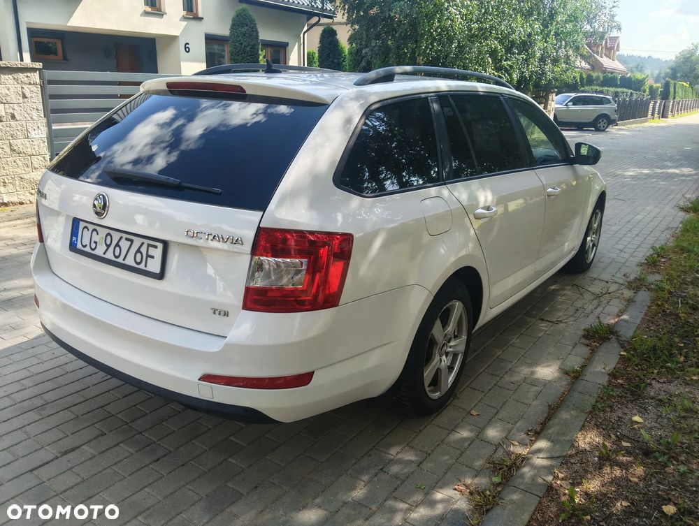 Skoda Octavia 1.6 TDI Elegance - 4