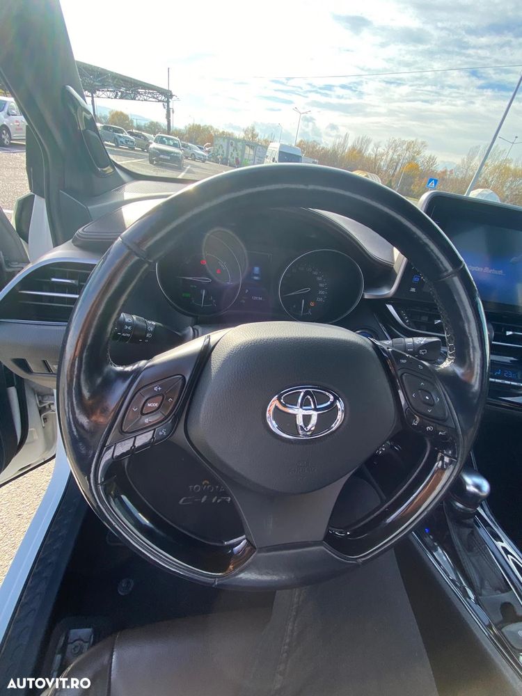 Toyota C-HR - 4