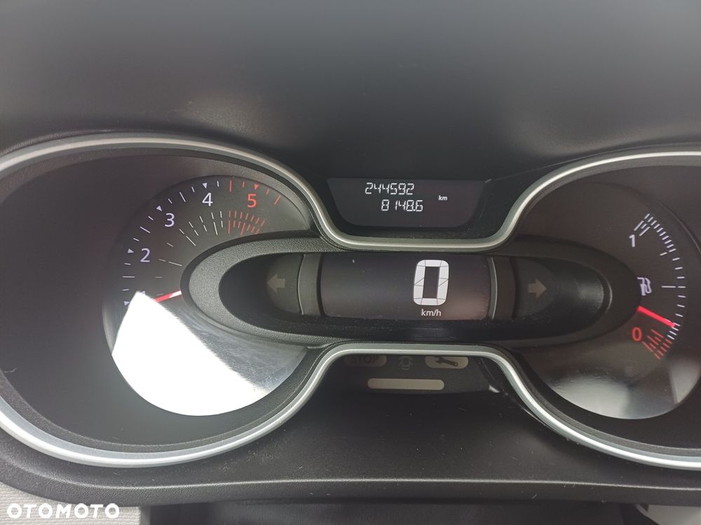 Renault Trafic - 8