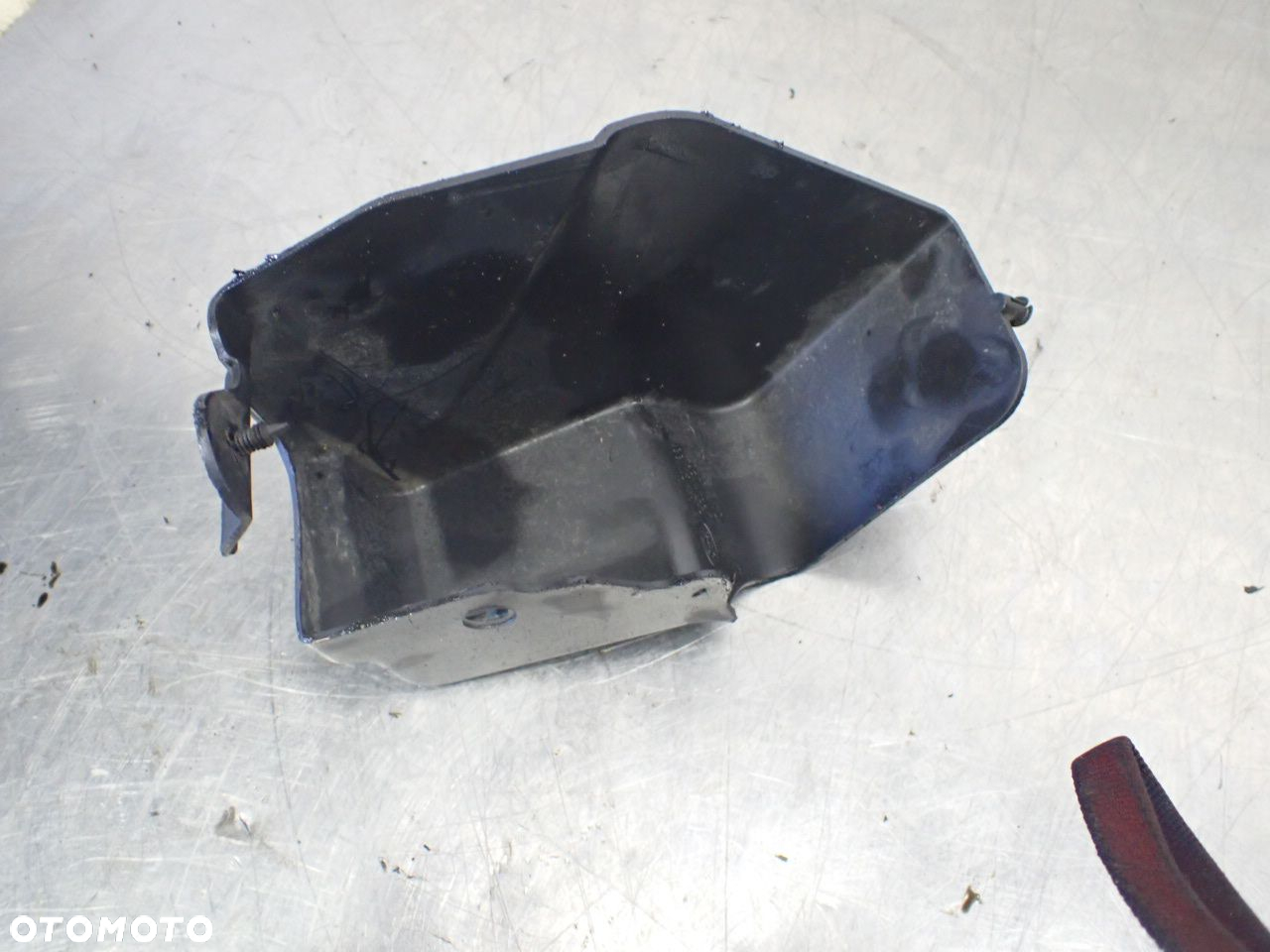 OSŁONA FORD MAVERICK II 2.3 5L84-9E766-AF - 2