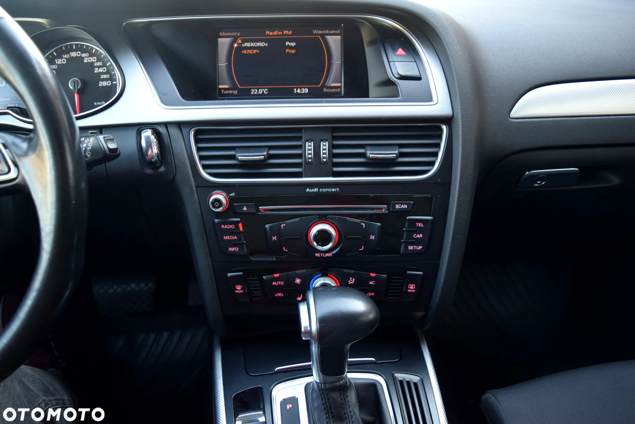 Audi A4 Avant 2.0 TDI DPF quattro S tronic S line Sportpaket - 21
