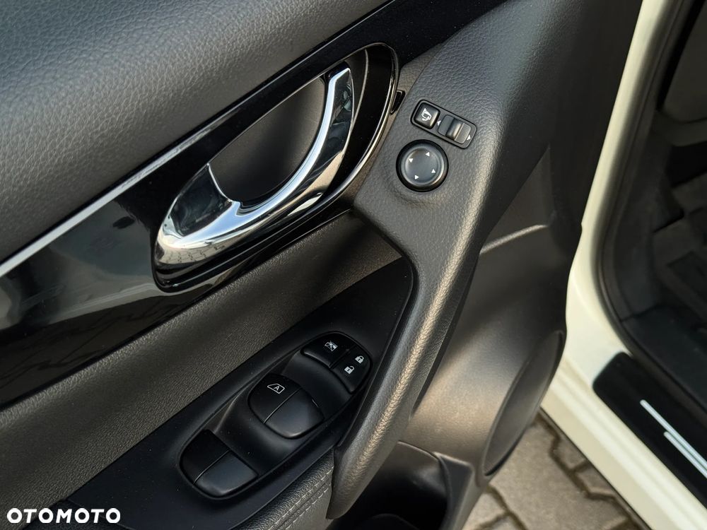 Nissan Qashqai 1.6 Tekna CVT - 14