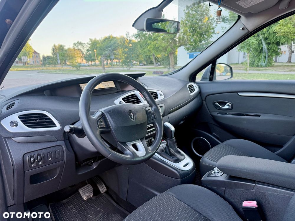Renault Scenic 2.0 16V 140 CVT Dynamique - 14