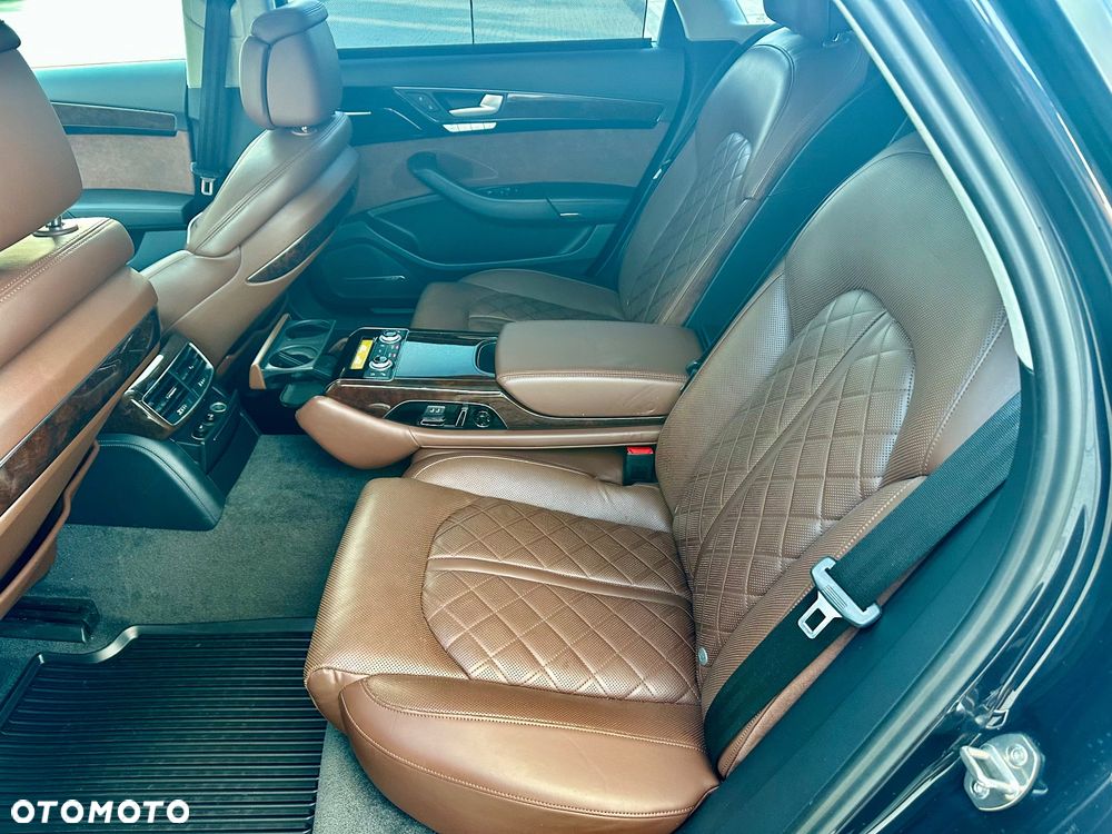 Audi A8 L 55 TFSI quattro tiptronic - 28