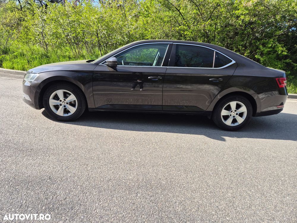 Skoda Superb 1.6 TDI DSG Style - 34