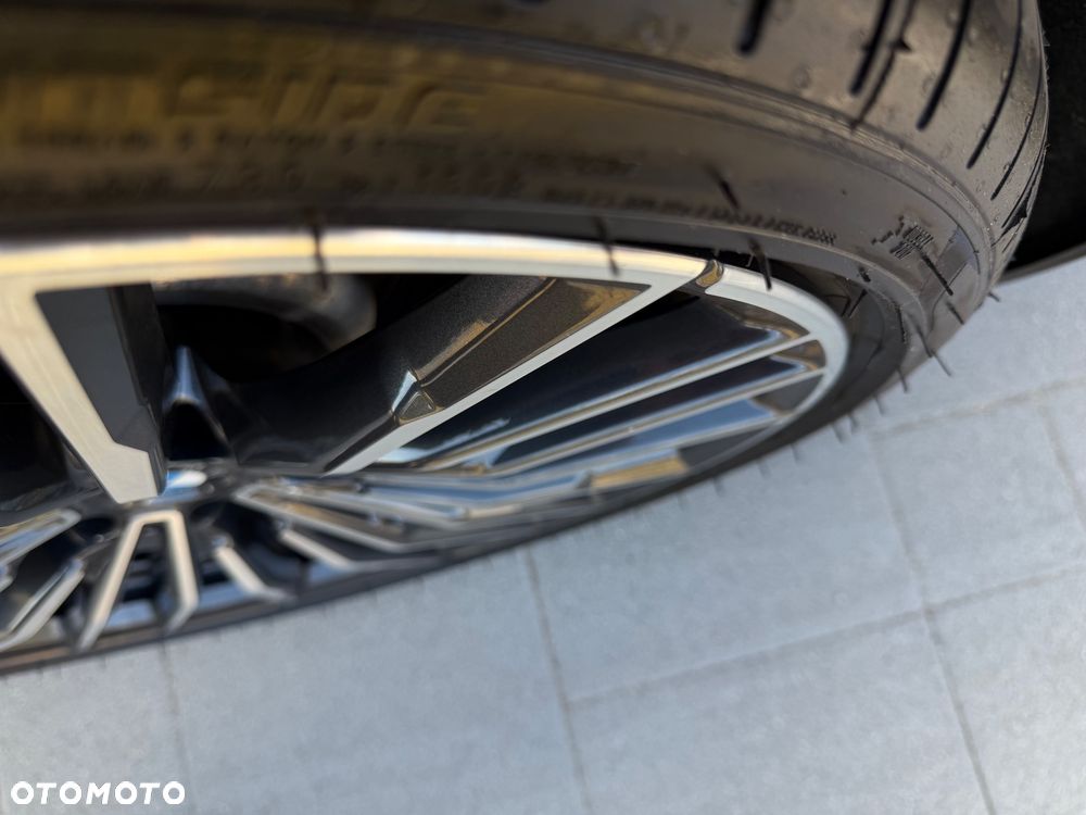 BMW Seria 8 840d xDrive mHEV - 9