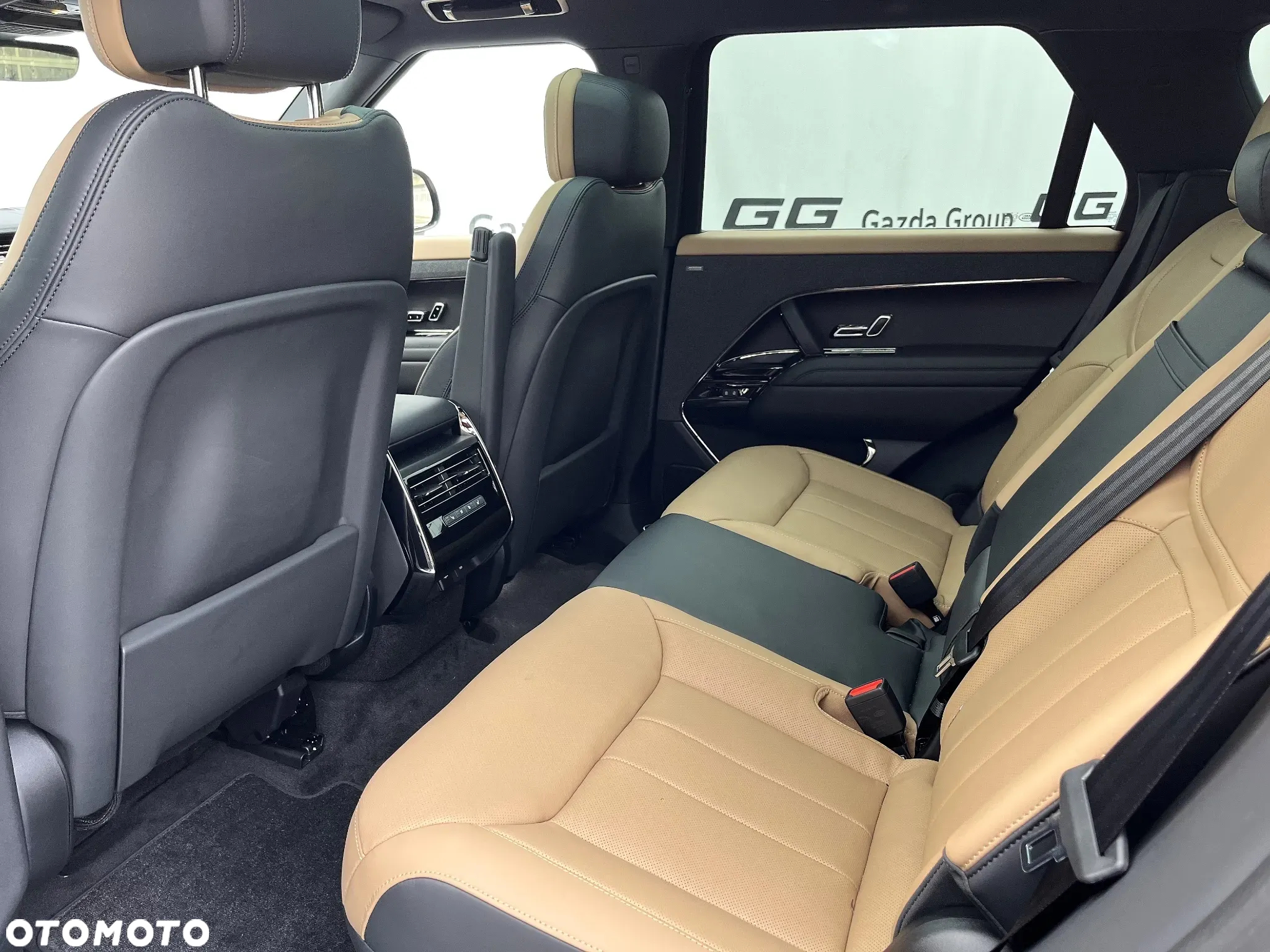 Land Rover Range Rover Sport S 3.0 P440e PHEV Dynamic SE - 10