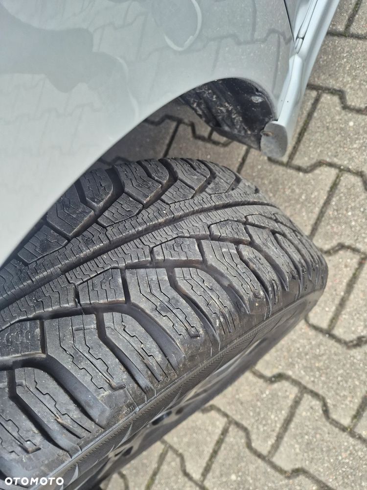 Kia Ceed 1.6 CRDi 136 ISG GT Line - 24