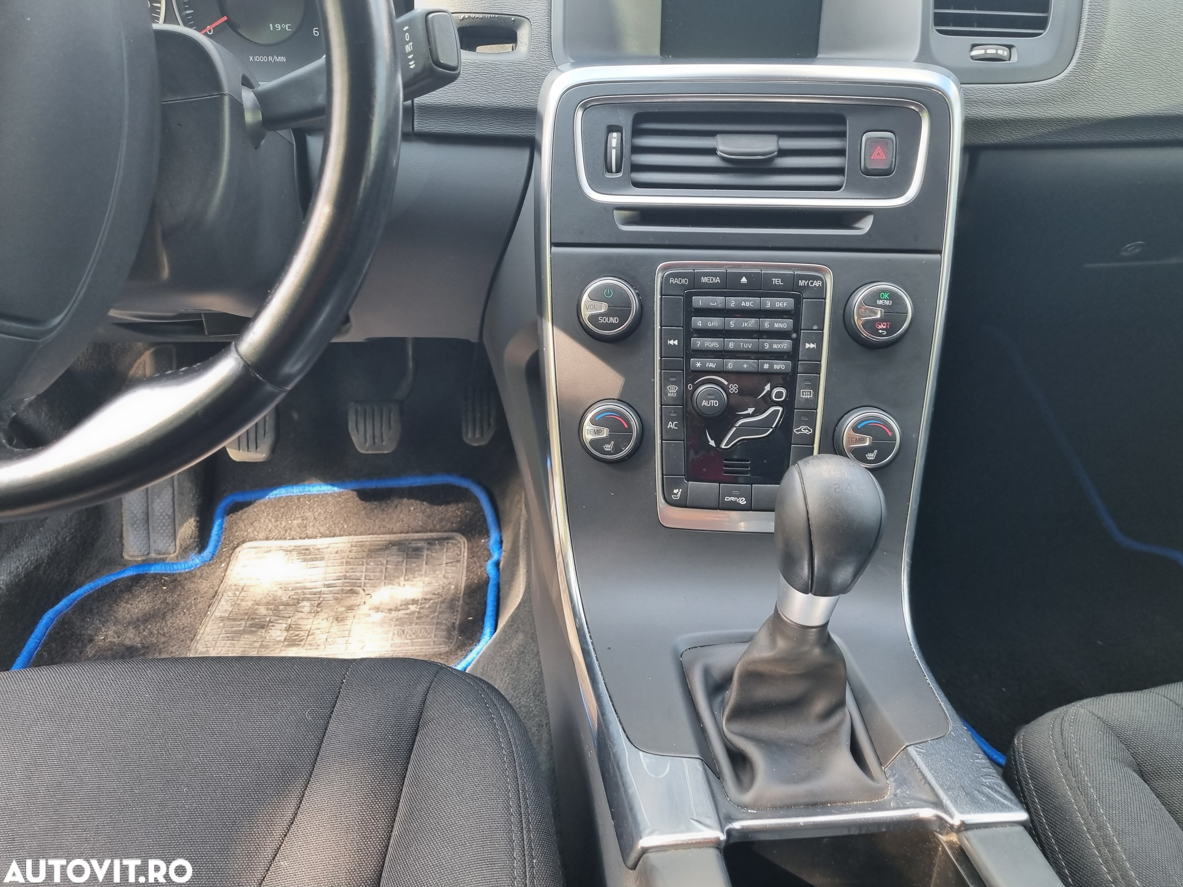 Volvo S60 DRIVe Start-Stop Momentum - 11