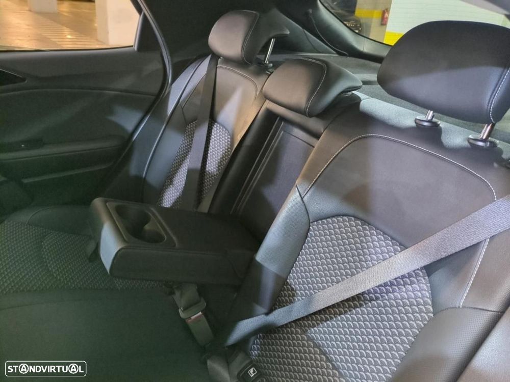 Kia XCeed 1.6 GDi PHEV Drive - 12