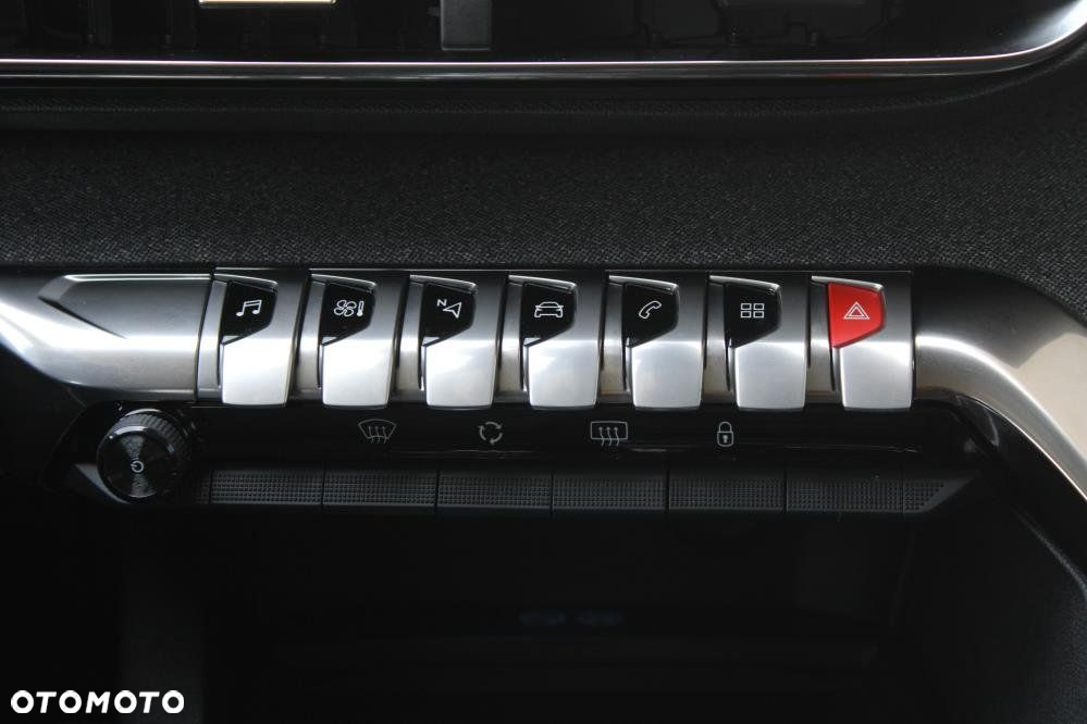 Peugeot 5008 - 18
