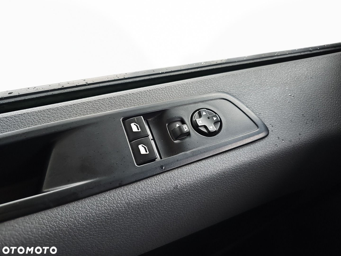 Opel Vivaro - 16
