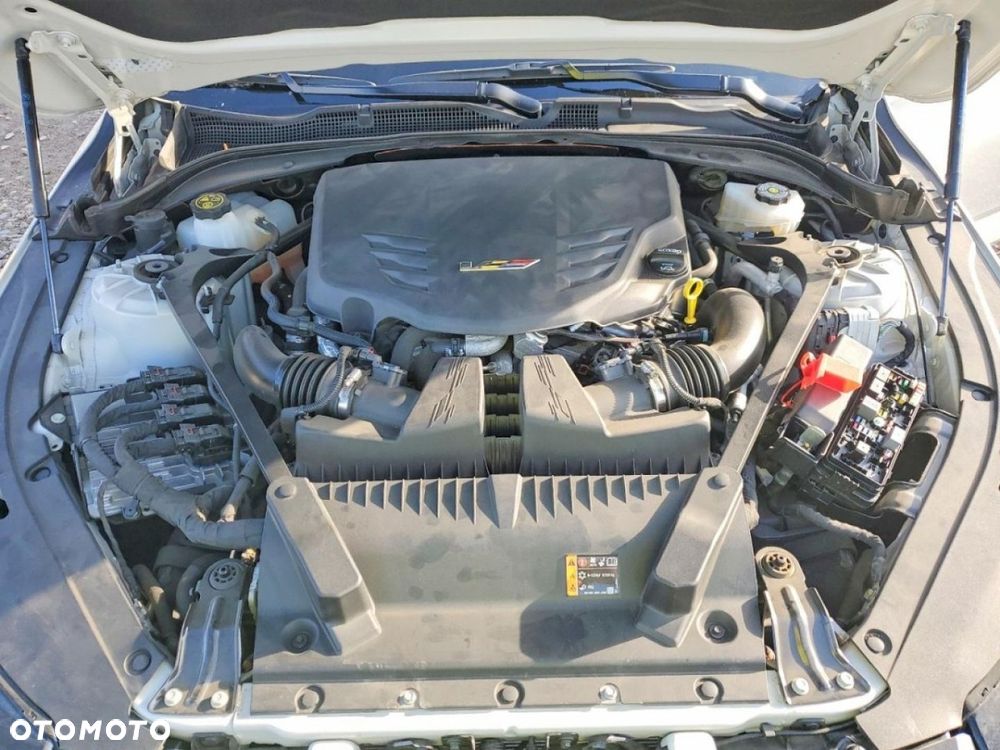 Cadillac CT4 - 11