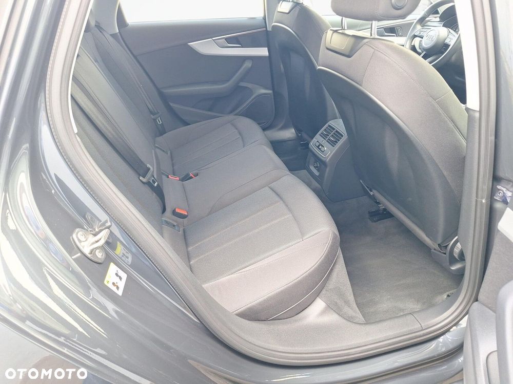Audi A4 Avant 35 TFSI mHEV Advanced S tronic - 19