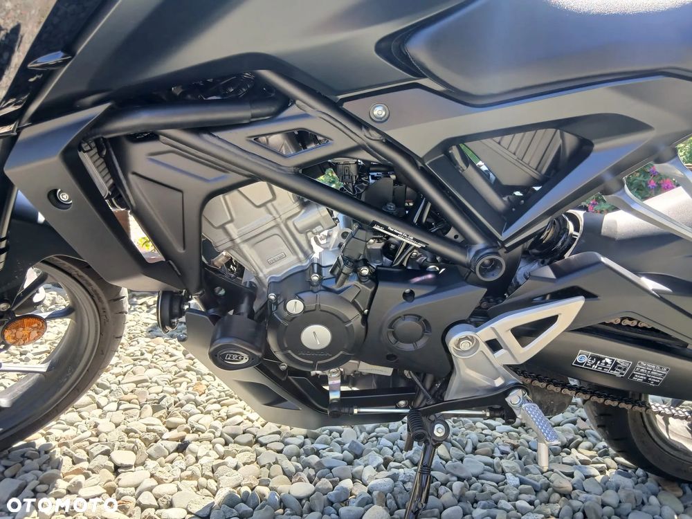 Honda CB - 15