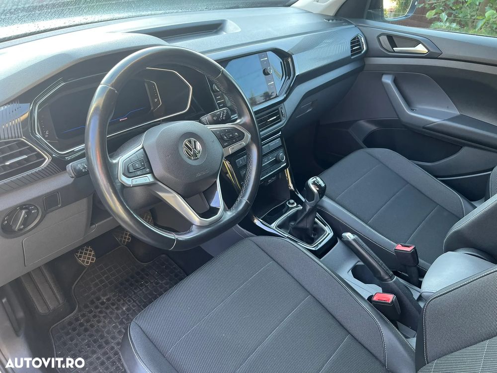 Volkswagen T-Cross - 18