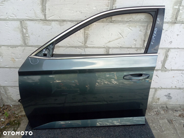 SKODA SUPERB III 2.0d DRZWI LEWY PRZÓD SZYBA KOMPLET