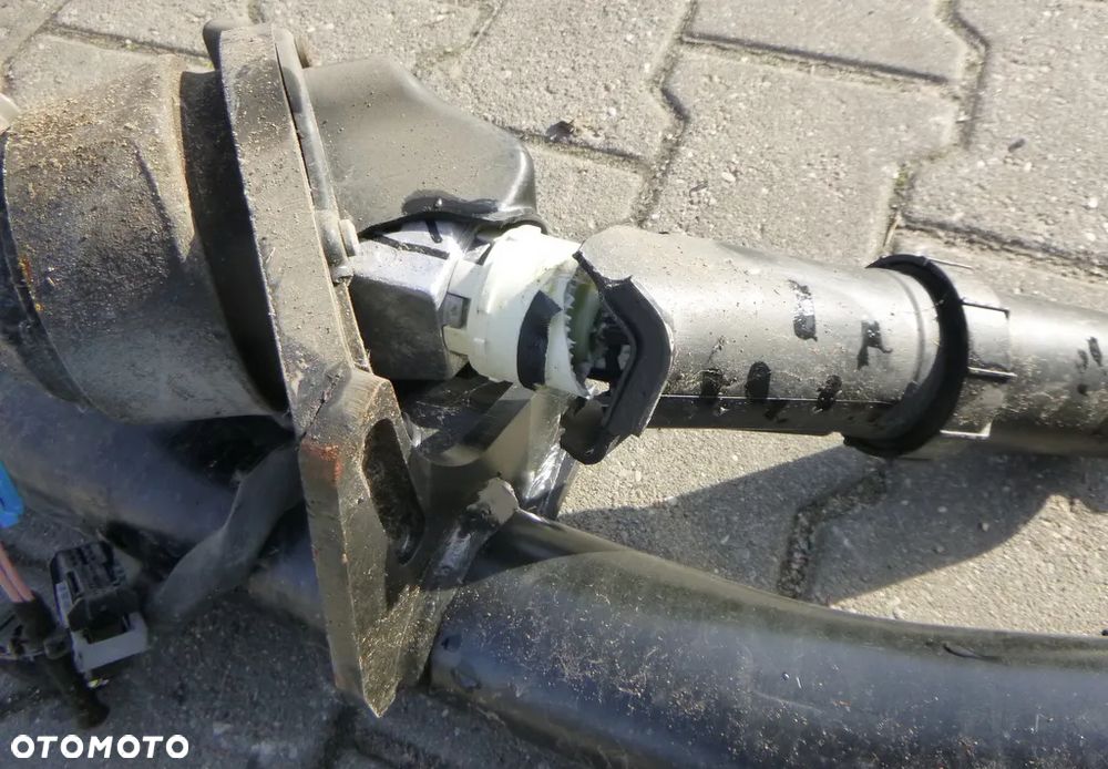 Mercedes EQE W293 Hak Holowniczy A2933100000 - 2