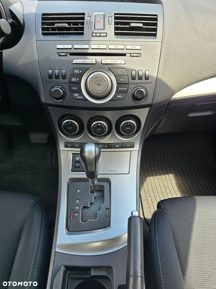 Mazda 3 2.0 Sport - 29
