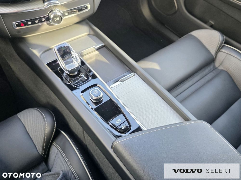 Volvo XC 60 - 33