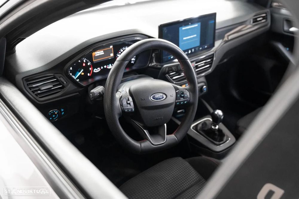 Ford Focus 1.0 EcoBoost MHEV ST-Line - 9