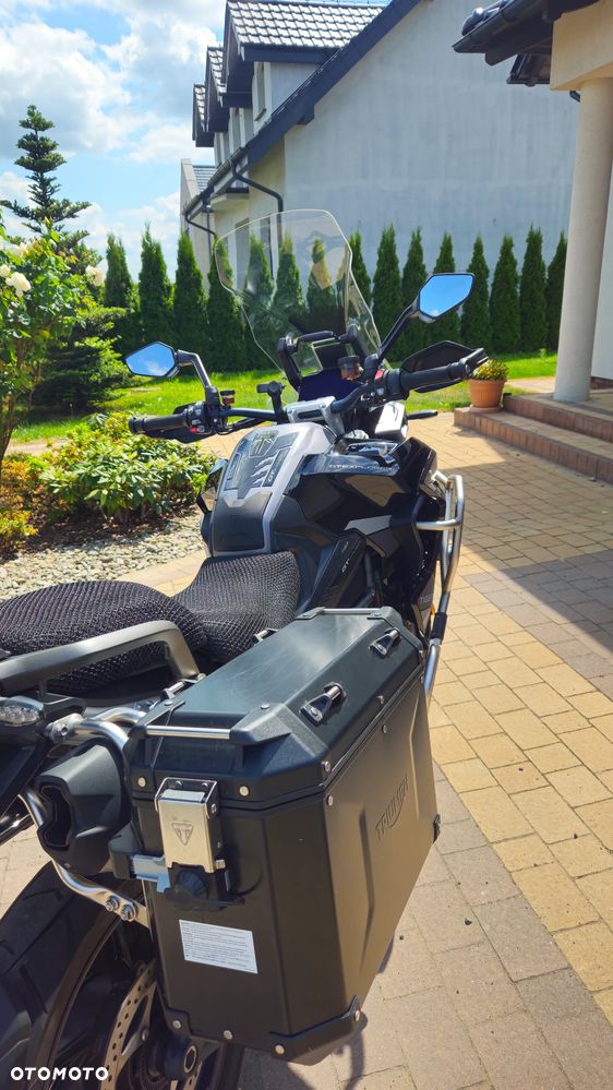 Triumph Tiger - 9