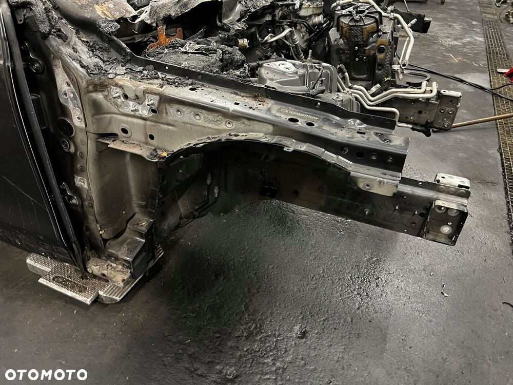 PRAWY PRZÓD ĆWIARTKA PODŁUŻNICA FARTUCH PRÓG RANGE ROVER VELAR L560 - 3