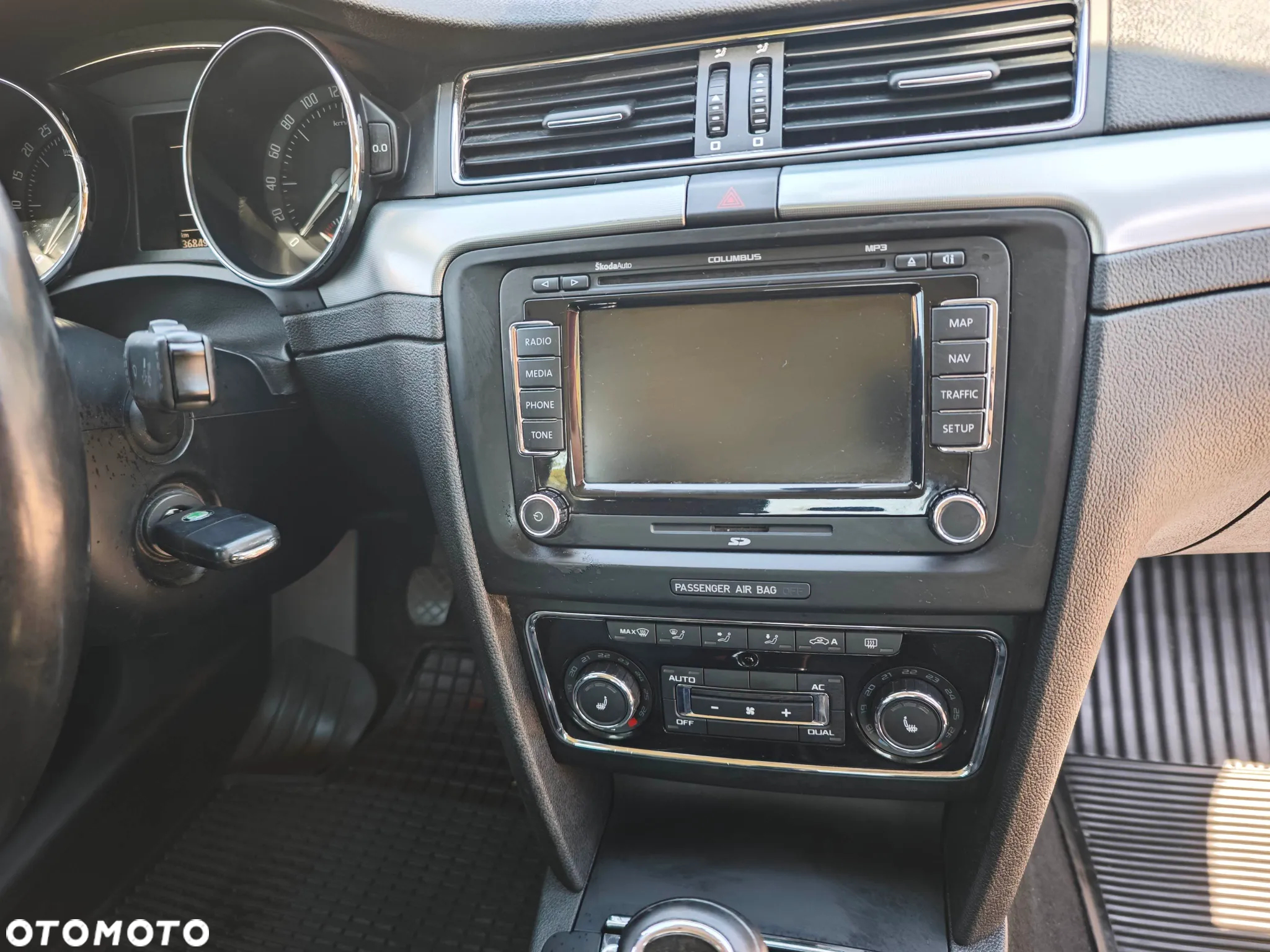 Skoda Superb 2.0 TDI Ambition - 11