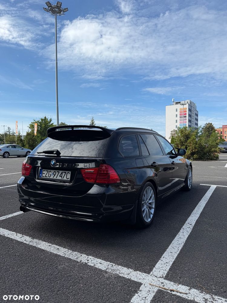 BMW Seria 3 320d - 5