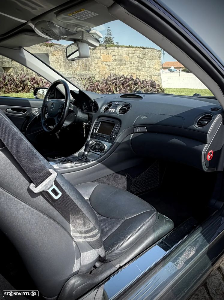 Mercedes-Benz SL 350 Standard - 12