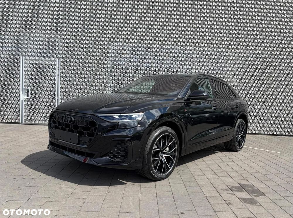 Audi Q8 - 2