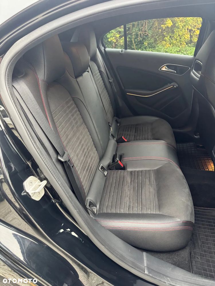 Mercedes-Benz Klasa A 180 (BlueEFFICIENCY) AMG Sport - 17