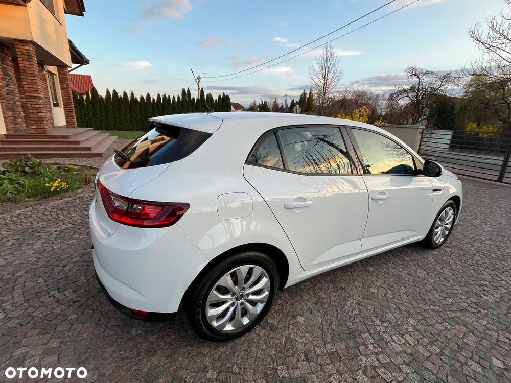 Renault Megane 1.6 SCe Life - 12