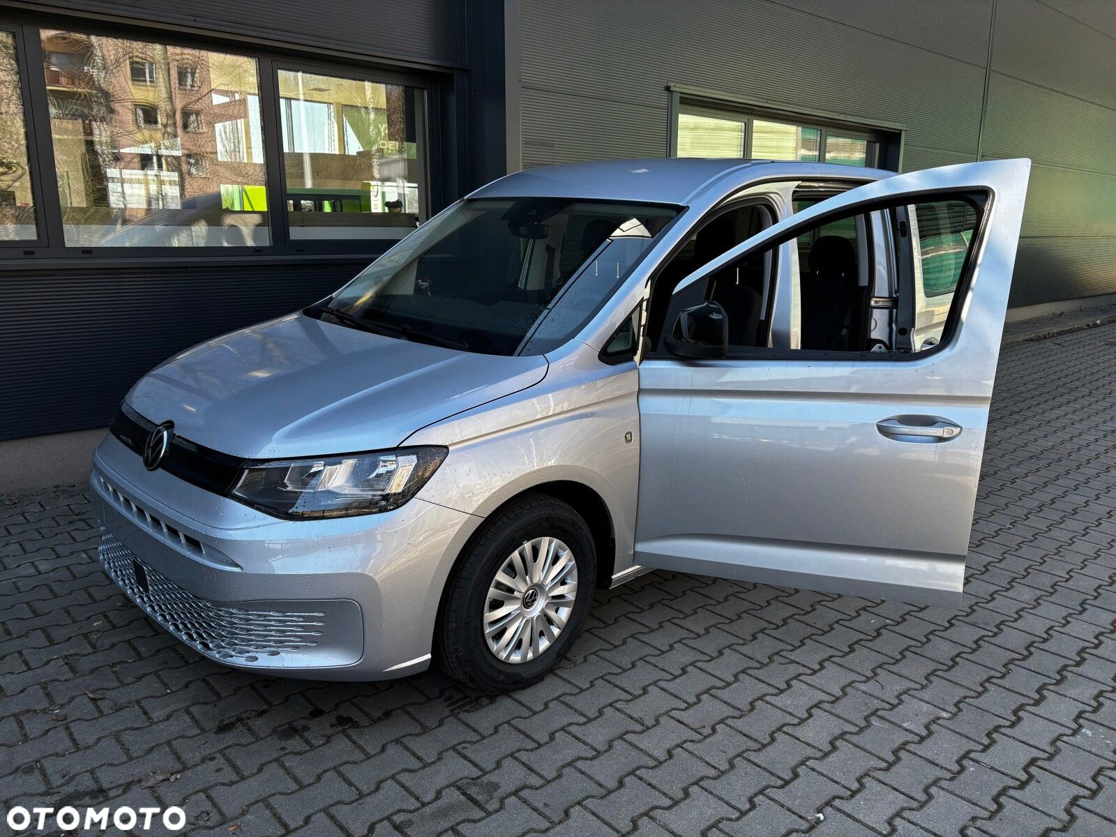 Volkswagen Caddy 2.0 TDI 102 KM 6-bm 5-miejsc - 6