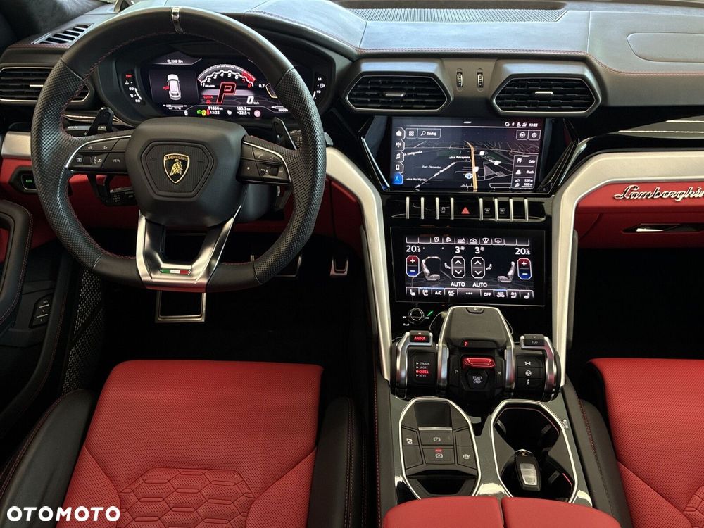 Lamborghini Urus - 12