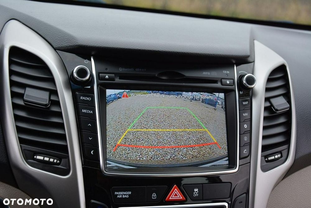 Hyundai i30 - 23